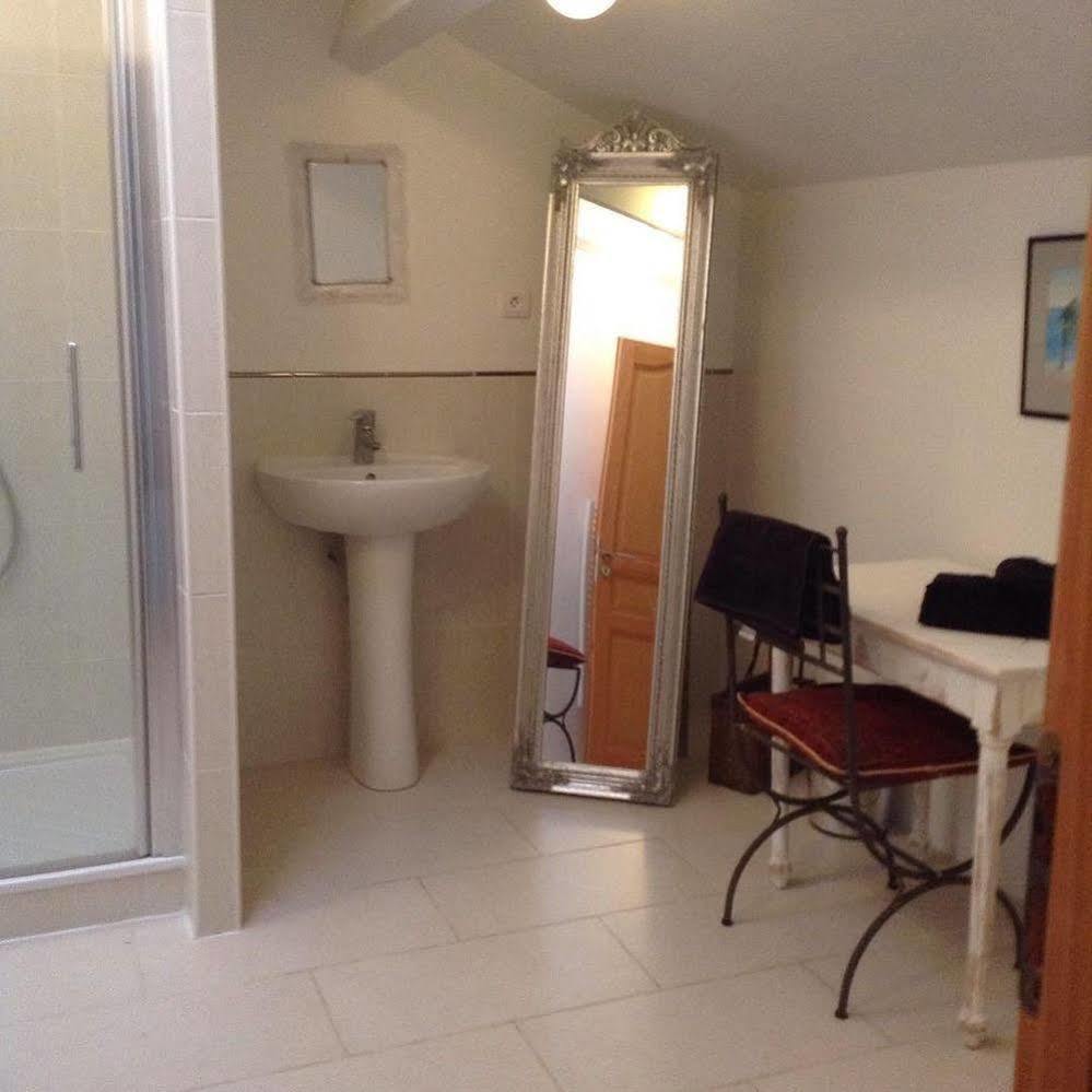 Gite Du Calme 3 Star Bed & Breakfast Cognac Chérac Exterior photo
