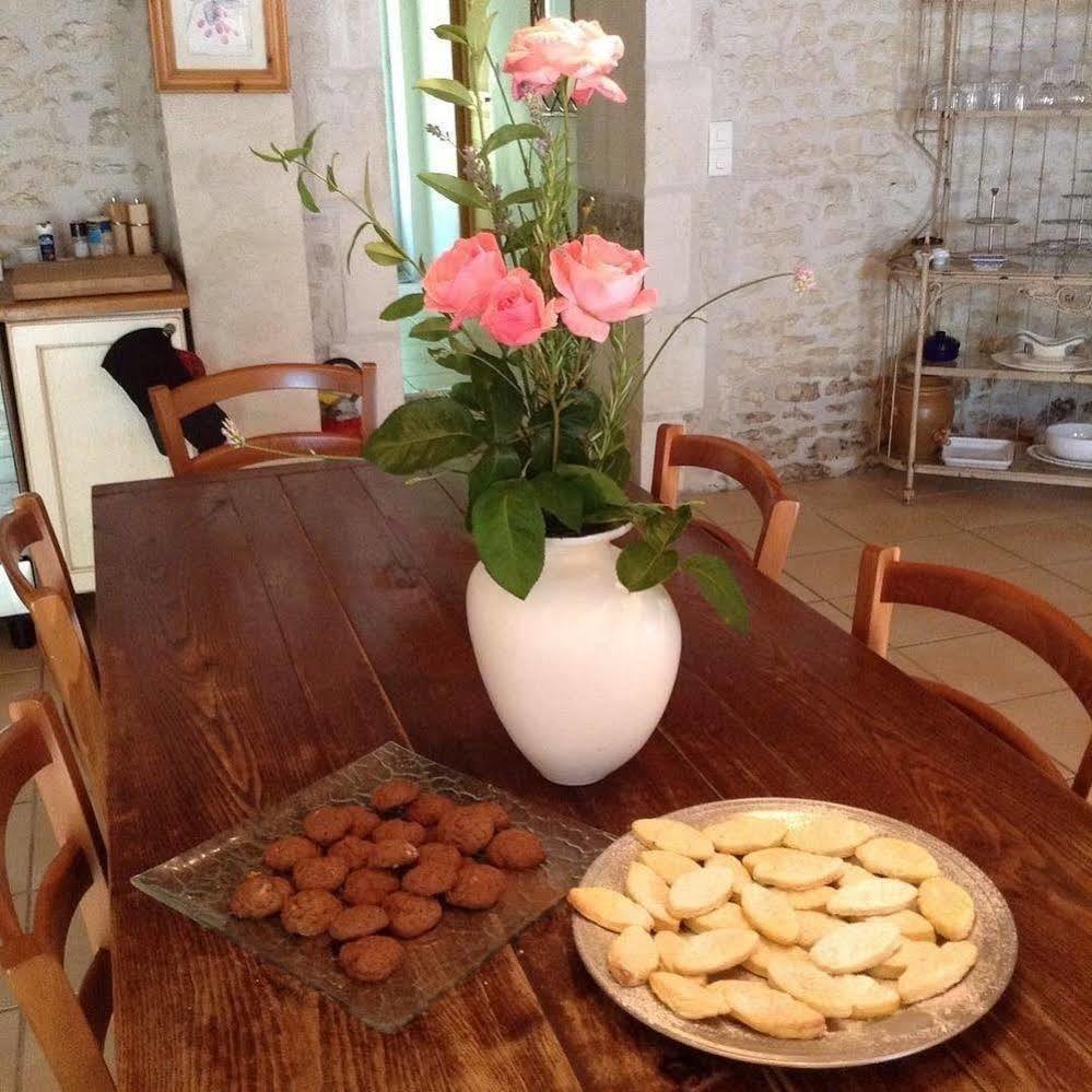 Gite Du Calme 3 Star Bed & Breakfast Cognac Chérac Exterior photo